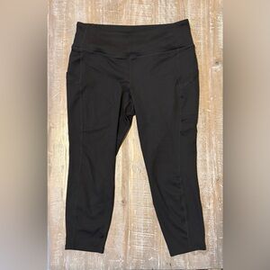 Torrid Black Activewear Pants Leggings with Pockets size 1 (1X) (14-16)